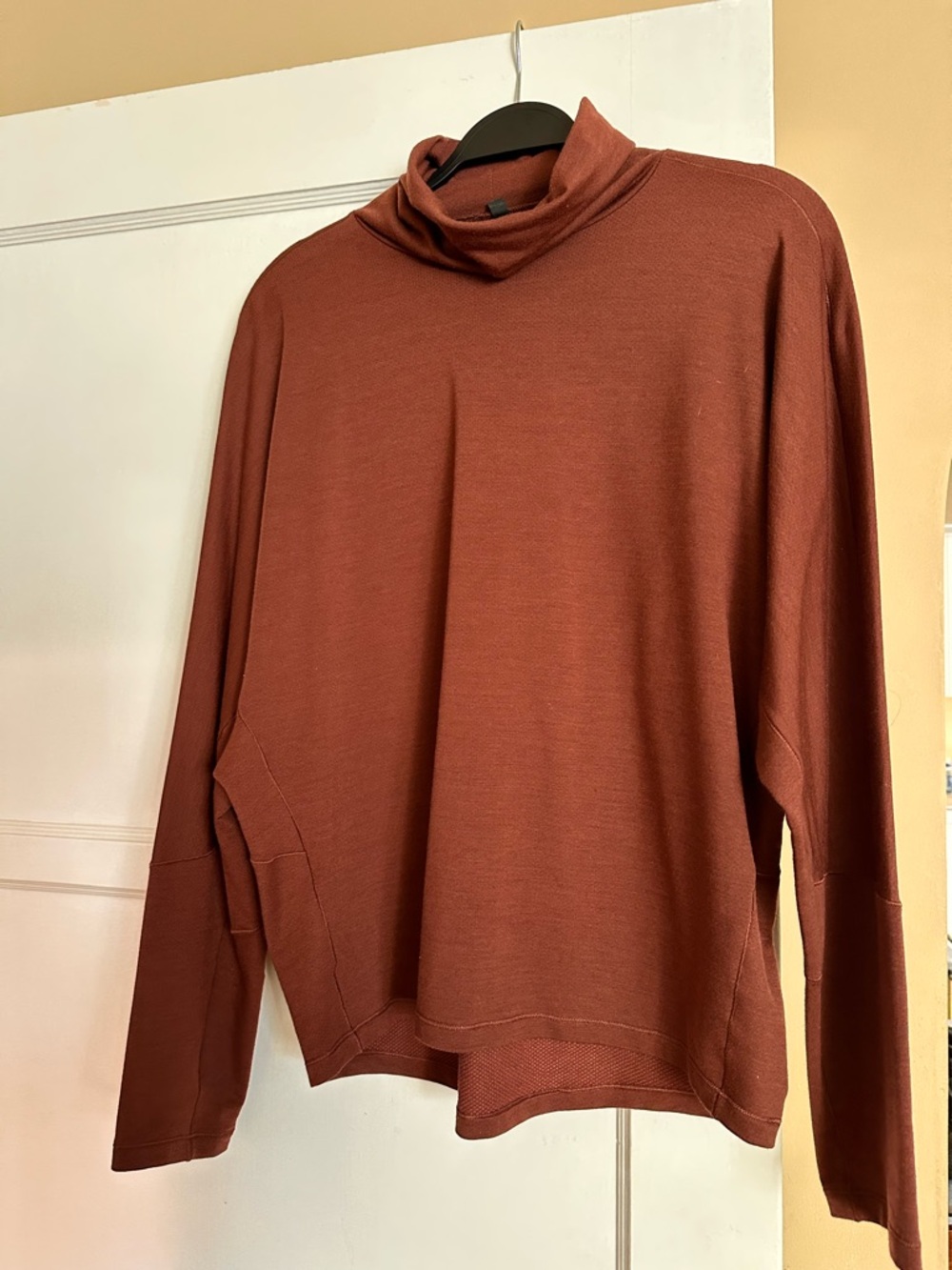 lululemon athletica Men's Performance Jacket Rust Brown